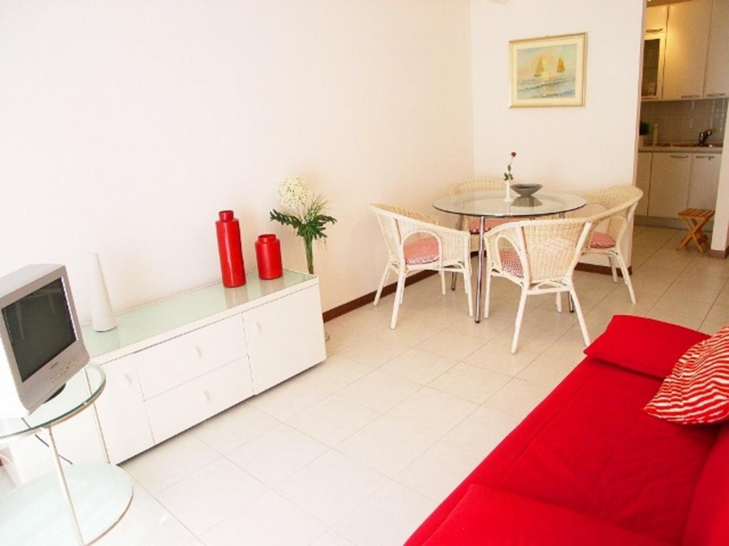 Lina'S Apartment Grado Exterior foto